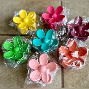 Retro y2k daisy hair clips